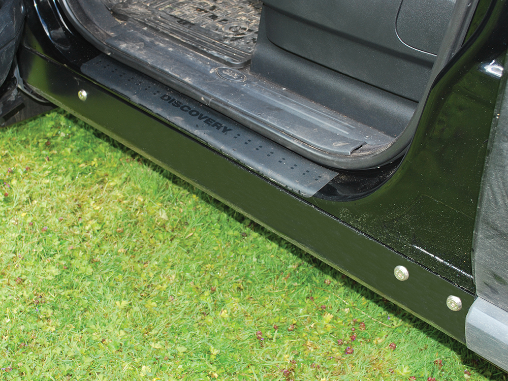 Rock Sliders - Sill Protectors - Discovery 3