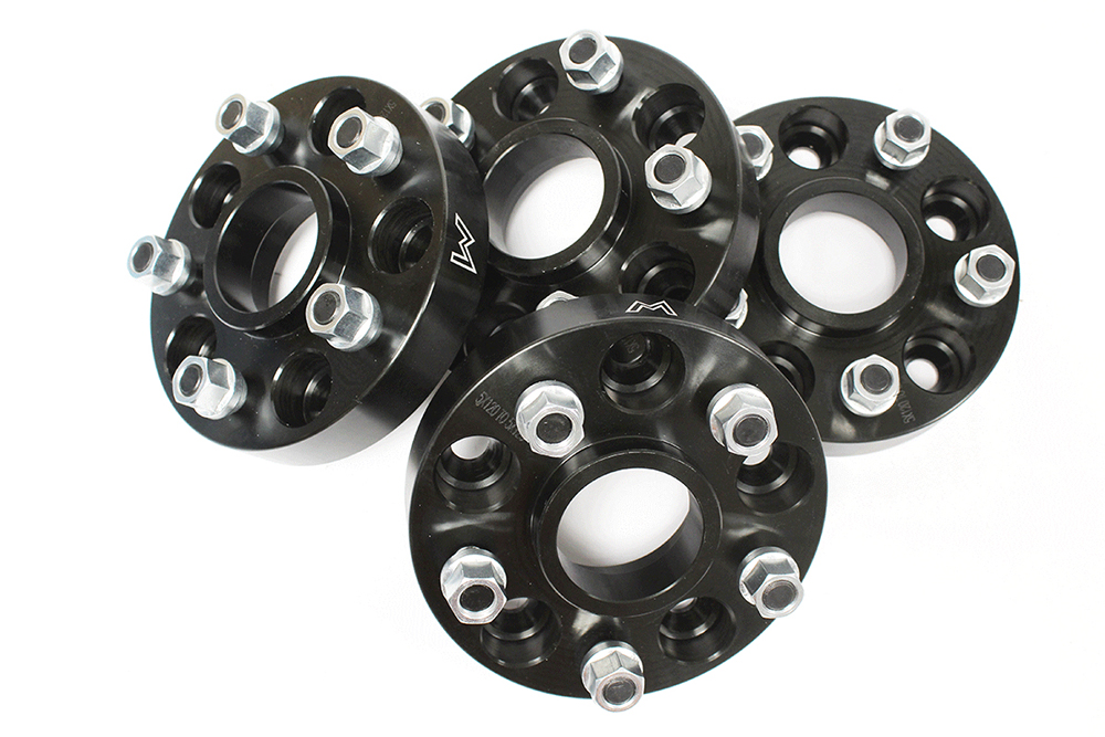 Wheel Spacers - 30mm - With Nuts - Range Rover Second Generation 1995-2002 Models (P38A) - Tyres, Wheels and Wheel Nuts