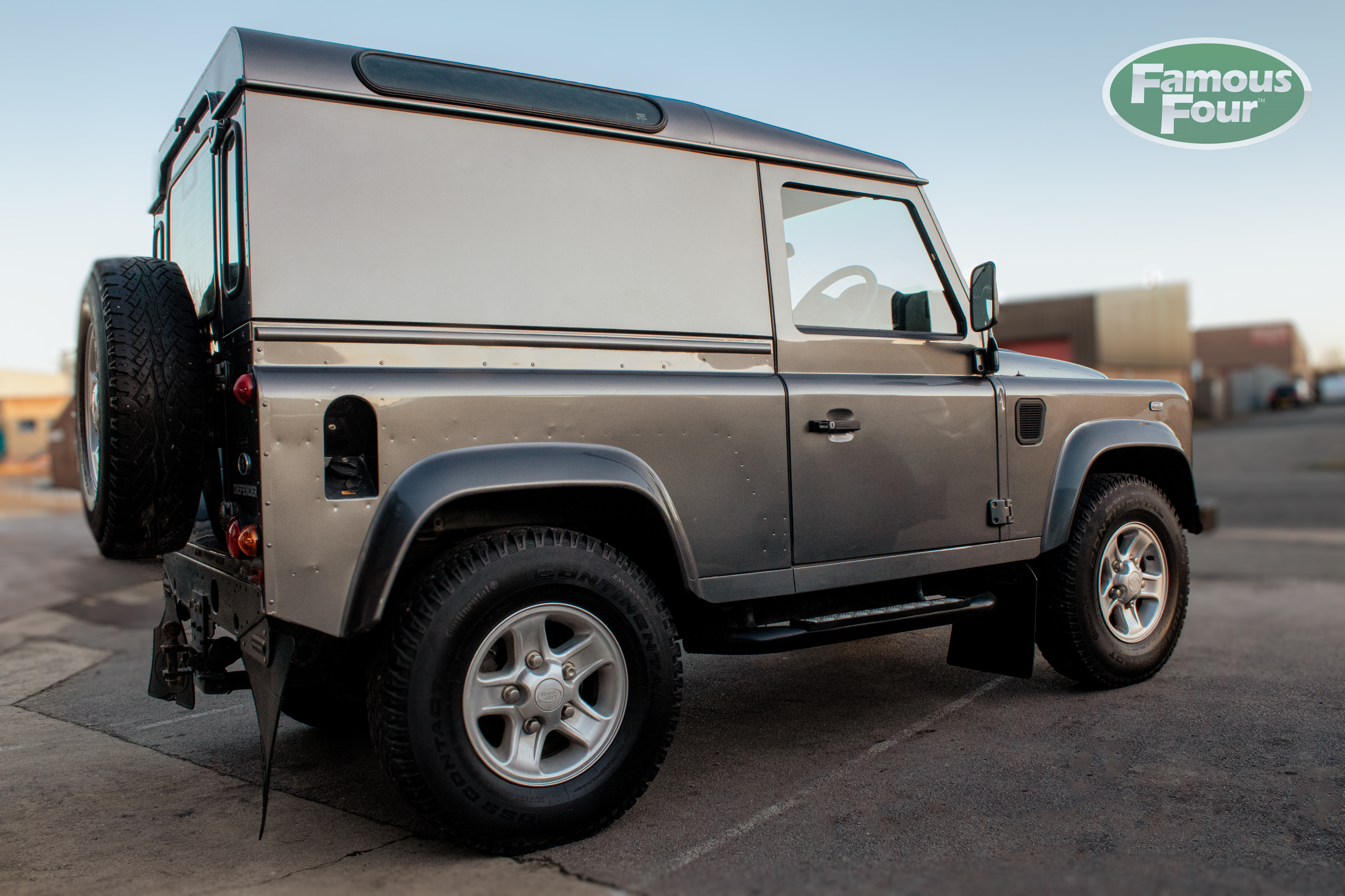 Land Rover Defender 90 Hard Top